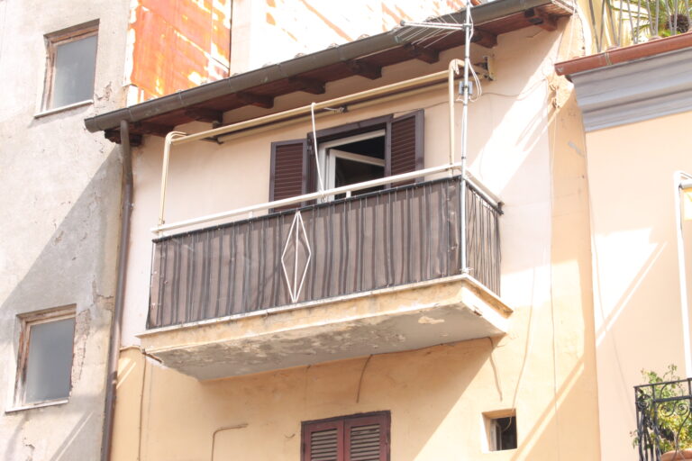 Appartamento con balcone in affitto Zagarolo